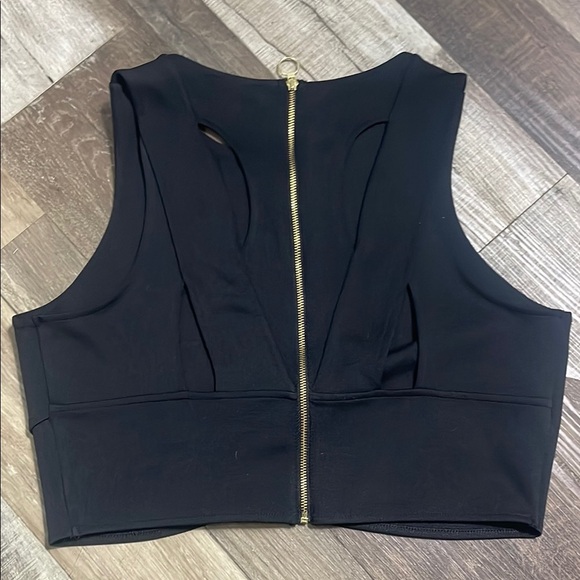Express Black Fitted Crop Tank Top - Picture 3 of 7